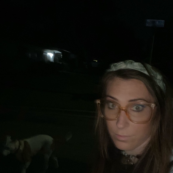 Meet your Posher, Kayla - Picture 6 of 12